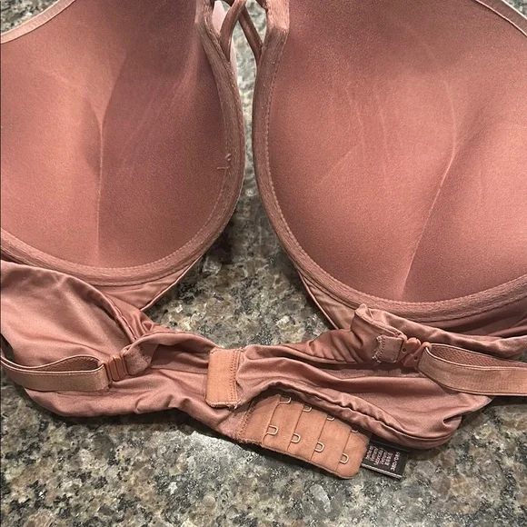 Victorias Secret Bombshell push up bra - Picture 4 of 6